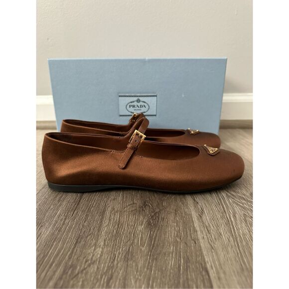 PRADA SATIN BALLERINAS SIZE 38 (8) $1050 - Picture 7 of 14